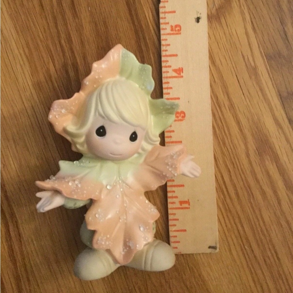 PRECIOUS MOMENTS "EVERYTHING IS BEAUTIFUL IN IT'S OWN WAY" 730149 RARE Pcs,4.5"